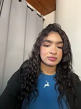 jenn_fit: онлайн-секс-чат