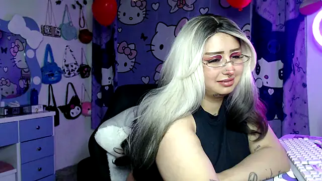 lussyevans24 Chat XXX in diretta