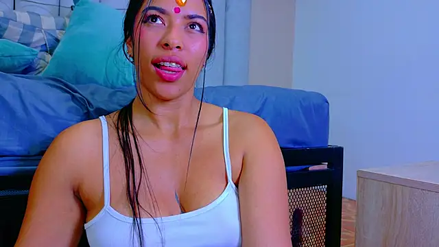 Chat +18 de RiriiBrunette__ ao vivo