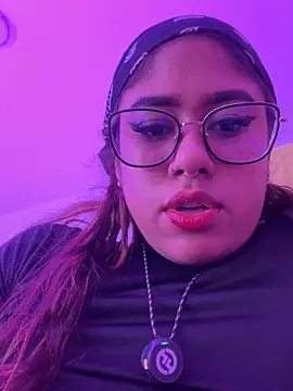 _Devika's Live XXX Chat