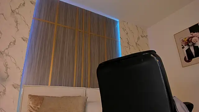 Онлайн чат XXX IsabellaAllen