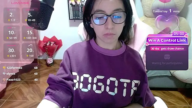 Czat XXX na żywo – Maggie_Fox3