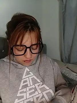 Lauren-lau Adlı Modelin Canlı XXX Sohbeti