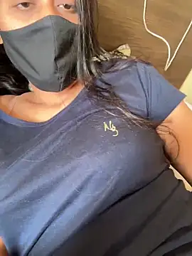 indianshycouple Adlı Modelin Canlı XXX Sohbeti