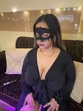 دردشة Classy-Bossy الجنسية المباشرة