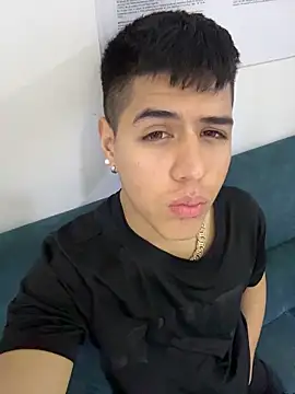 Angel_Khouri Pertunjukan Webcam