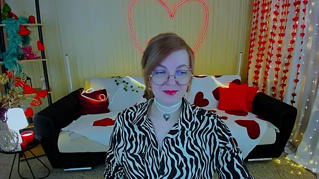 YourUniverser: вебкам-шоу