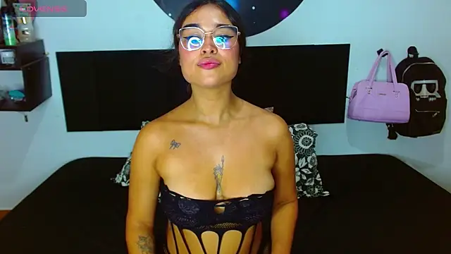 Czat XXX na żywo – Ana_Riderr