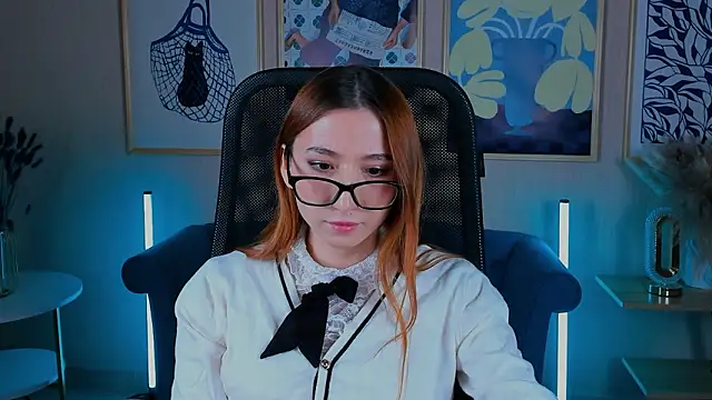 Karen__davis Show in webcam