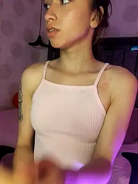 alahia_pink Chat XXX live