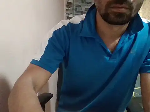 sexx4 Adlı Modelin Web Kamerası Şovu