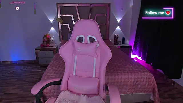 lunaarose's Live XXX Chat