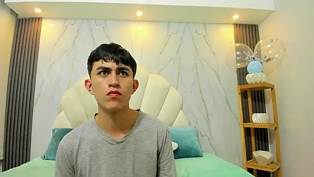 Вебкам-шоу hoot_booys_