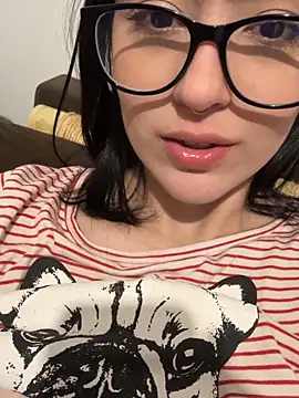 HinaSweet's Live XXX Chat