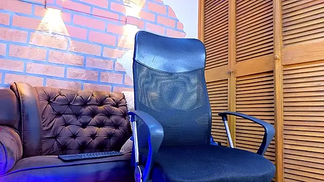 دردشة mister_eithan الجنسية المباشرة