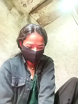 Pokazy przed kamerką – Sunali_Bendre