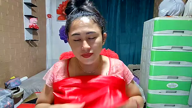 Ugly-Filipina Live XXX-chat