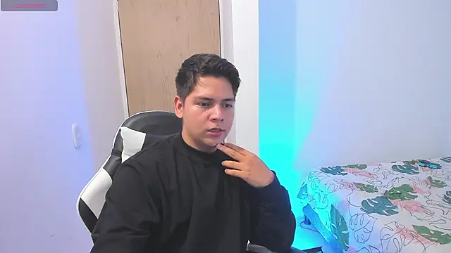 عرض كام Asta_YunoXXX