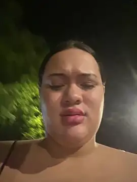 Datoka_adrenaline Show in webcam