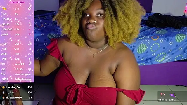 ebony_NeighborMoans 라이브 XXX 채팅