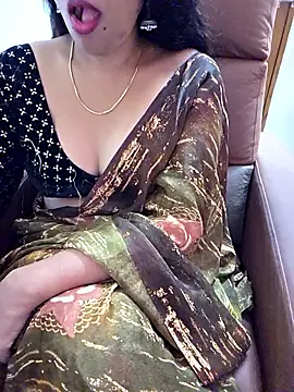 Roja-Telugu777のライブXXXチャット