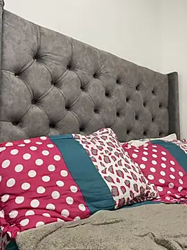 KataliinaのライブXXXチャット