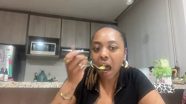 ChocolateCakeQueen Live XXX Chat