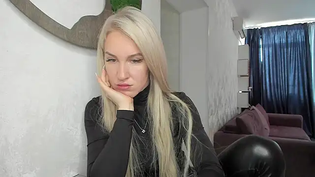 SherryStone: онлайн-секс-чат