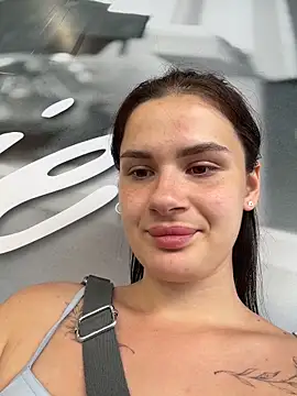 Chat XXX Live MiraReach