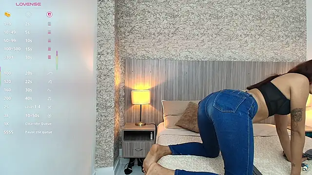 zoe_bermudez Live XXX Chat