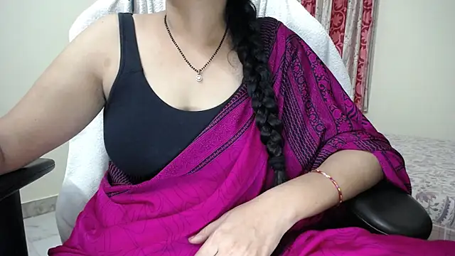 Czat XXX na żywo – Sexy_HouseWifee