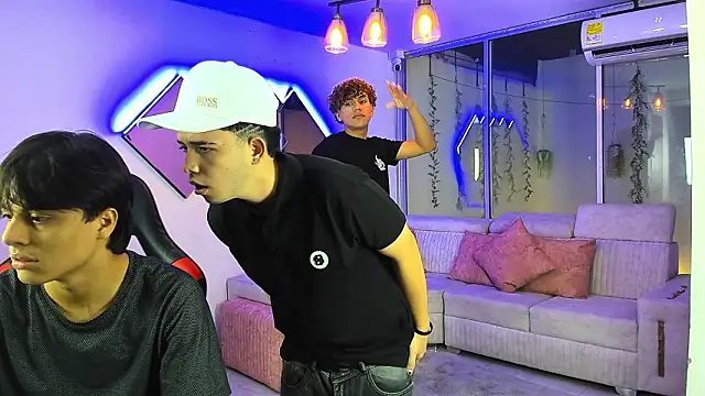 Chat +18 de Houseofwarrios ao vivo