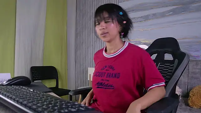 XXX chat uživo modela Abby18_