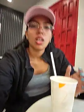 Pertunjukan Kamera Web SheenaBrooke