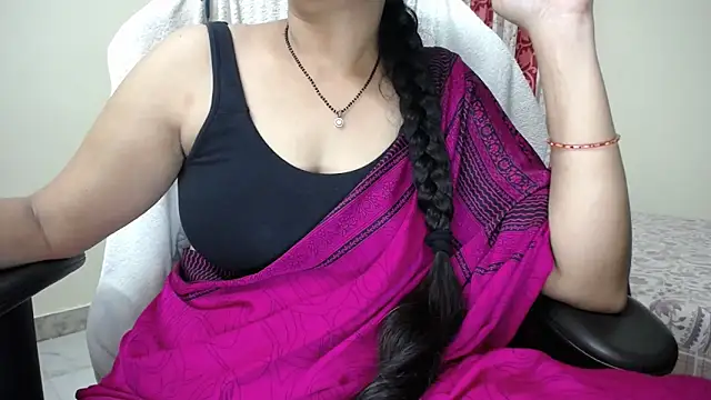 Chat +18 de Sexy_HouseWifee ao vivo