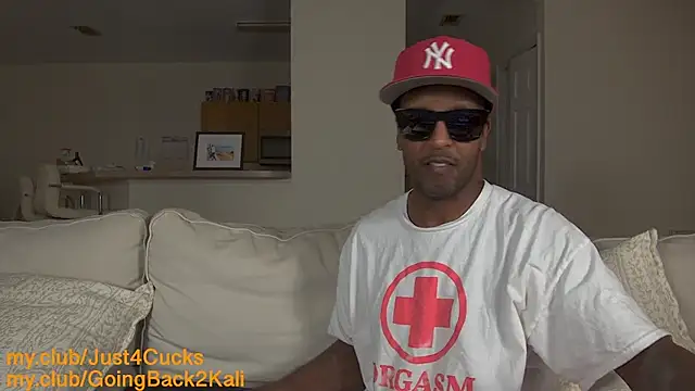 Chat XXX en directo de boomboomr00m