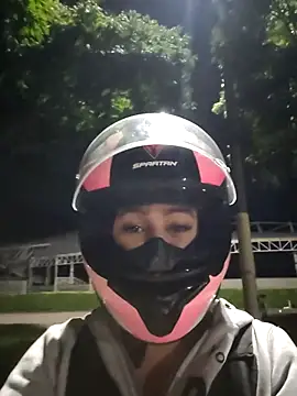 _kathaLopez_ 现场XXX聊天