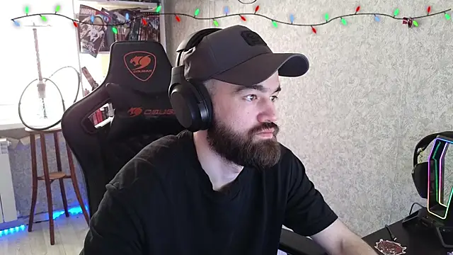 _Mostly_ Live XXX-chat