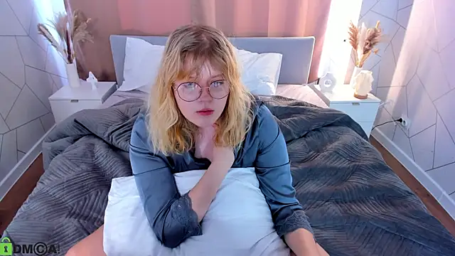 luna_c0ra 即時 XXX 聊天