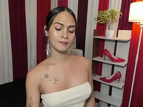 XXX chat uživo modela Ts_HardCockk