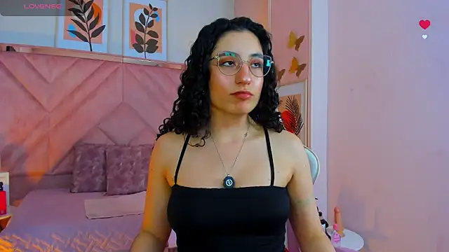 XXX chat uživo modela DemiJones_