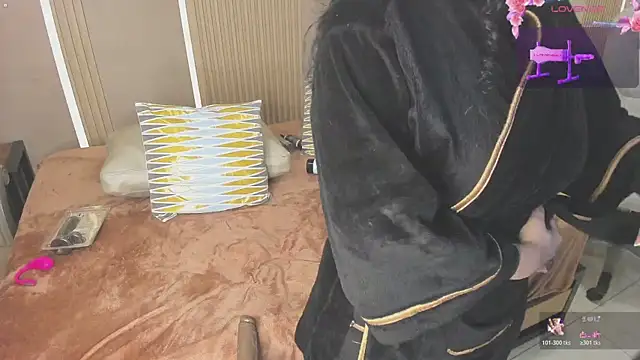 sabrina_shark_ 即時 XXX 聊天