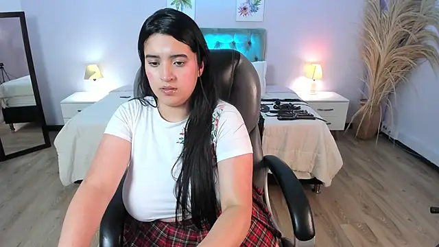 XXX chat uživo modela Pamela_cheverry