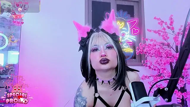 Hayami_Lee Chat XXX in diretta