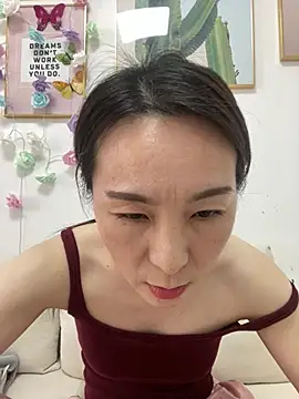 you-005 Live XXX-chat