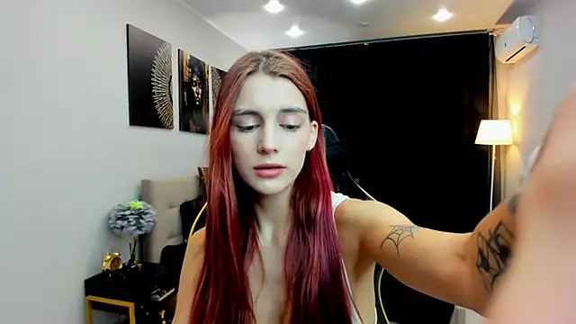 دردشة RedLipse الجنسية المباشرة