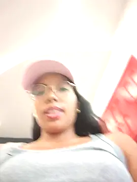 Živý XXX chat SheenaBrooke