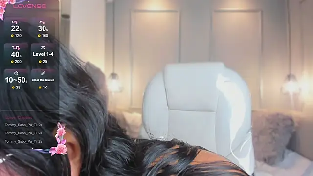 Онлайн чат XXX MiaSmit_