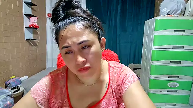 Chat +18 de Ugly-Filipina ao vivo