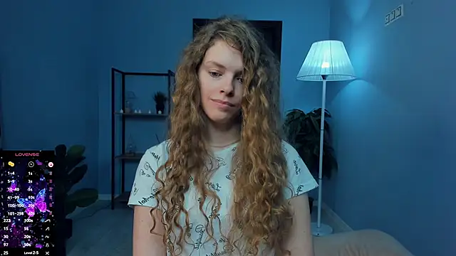 RayaNenlia Chat XXX live